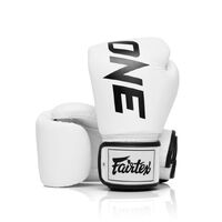 FAIRTEX - ONE Boxing Gloves (BGV1ONE) - Black/10oz