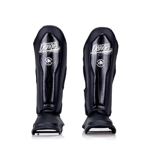 DANGER - Evolution Deluxe Shin Guards - Black/Black - Small